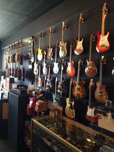 used guitars las vegas